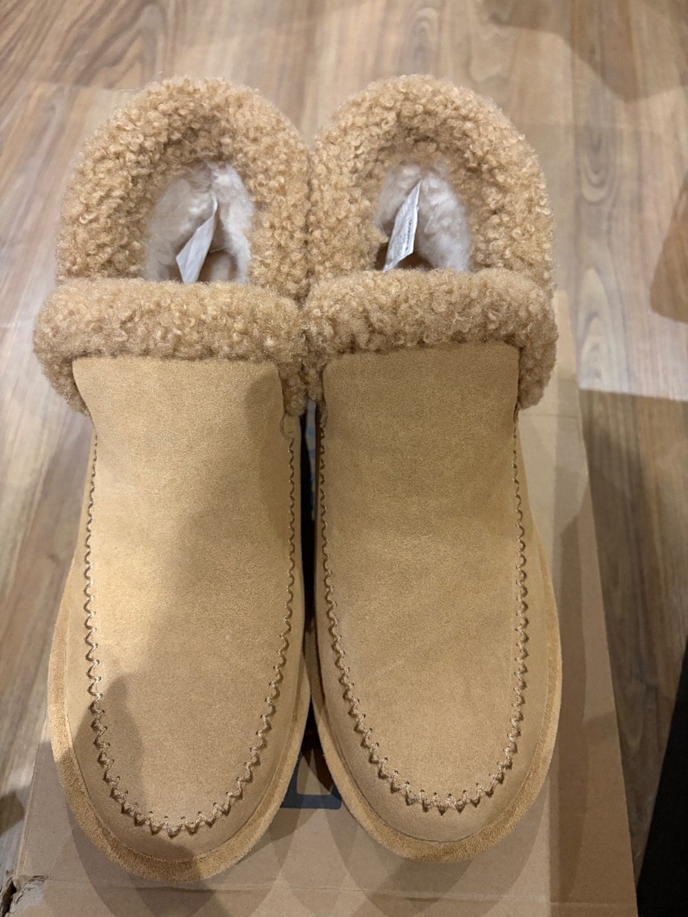 Bearpaw Maeve Platform Lo Iced Coffee Size 10